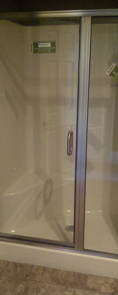 040 Framed Shower Door - Atlanta, Georgia