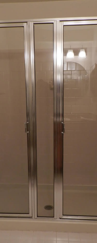 042 Framed Shower Door - Roswell, Georgia